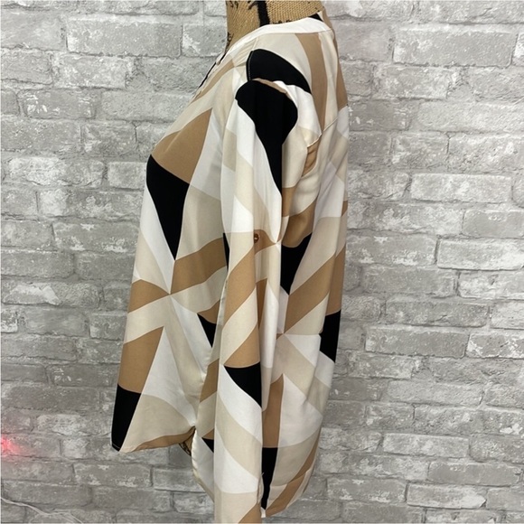 New York & Company Geometric Print Blouse - Picture 4 of 6